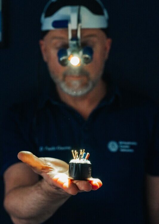 Strumenti per devitalizzare un dente